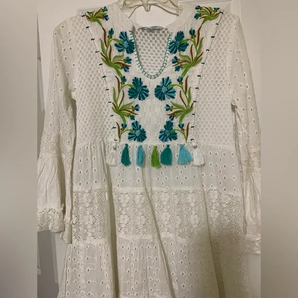 White XS blue island Crochet Tiered Eyelet Lace Embroidery Dress Cover Up Resort - Picture 6 of 13